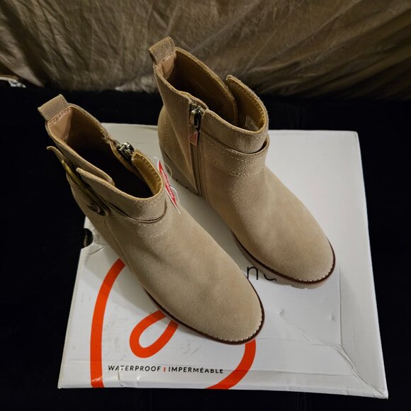 NIB Blondo Leather Dagger Waterproof Boot, 5.5 - Picture 8 of 8